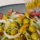 ensalada con condimento dukkah con espirulina